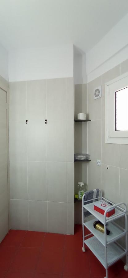 Gallery House In Apartment *